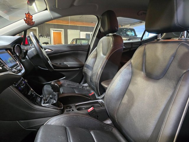 2016 VAUXHALL ASTRA 1.6 CDTi ecoFLEX Elite Nav Euro 6 (s/s) 5dr - Photo 10