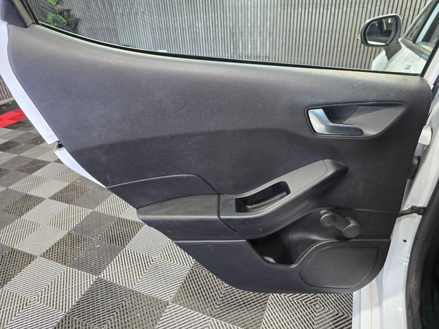 2018 FORD FIESTA 1.0T EcoBoost ST-Line Euro 6 (s/s) 5dr - Photo 12