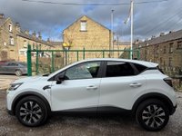 USED 2025 75 RENAULT CAPTUR 1.8 E-TECH evolution Auto Euro 6 (s/s) 5dr REAR PARKING SENSORS-BLUETOOTH