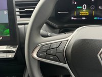 USED 2025 75 RENAULT CAPTUR 1.8 E-TECH evolution Auto Euro 6 (s/s) 5dr REAR PARKING SENSORS-BLUETOOTH