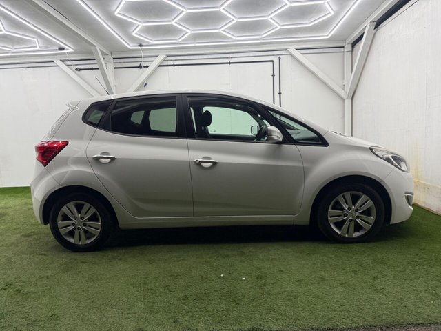 2011 HYUNDAI IX20 2011 1.6 Style Auto Euro 5 5dr - Photo 5