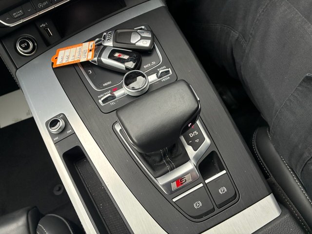 2020 AUDI SQ5 - Photo 12