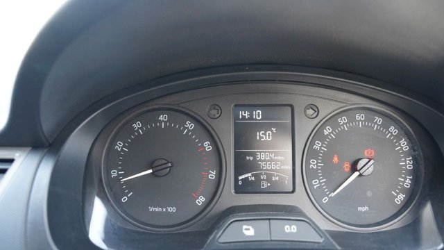 2013 SKODA RAPID 1.2 TSI S Hatchback 5dr Petrol Manual Euro 5 (86 ps) - Photo 6