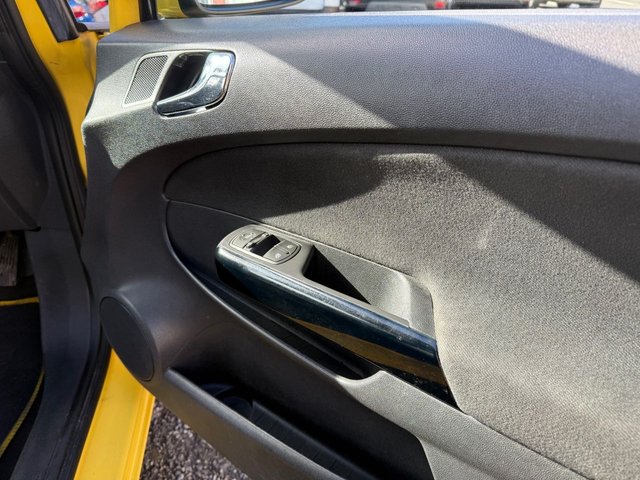 2011 VAUXHALL CORSA - Photo 12