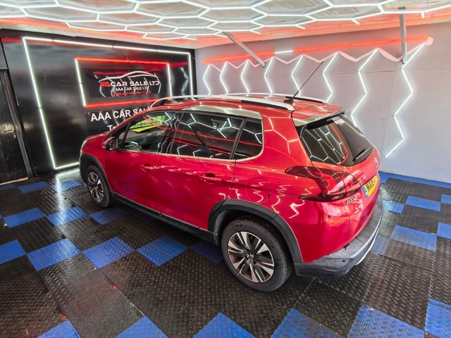 2018 PEUGEOT 2008 - Photo 11