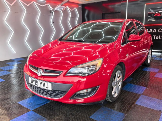 2015 VAUXHALL ASTRA - Photo 6