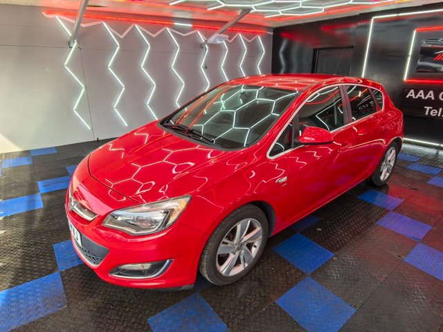 2015 VAUXHALL ASTRA - Photo 7