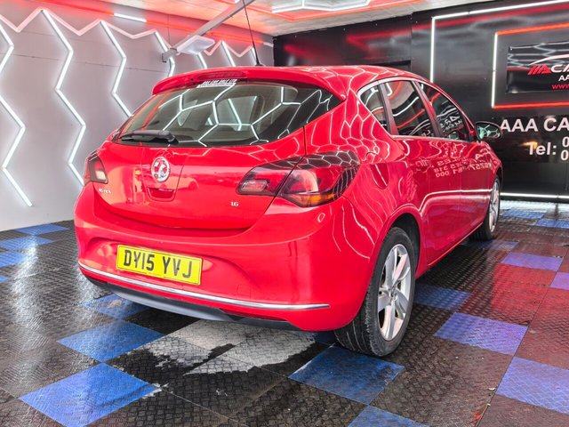 2015 VAUXHALL ASTRA - Photo 10