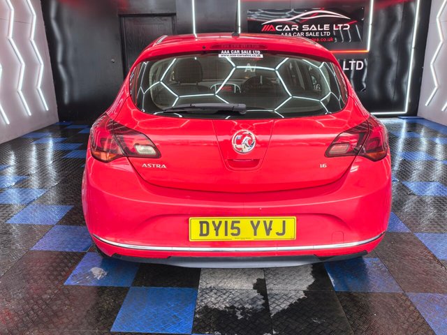 2015 VAUXHALL ASTRA - Photo 11