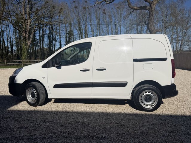 2017 PEUGEOT PARTNER - Photo 9