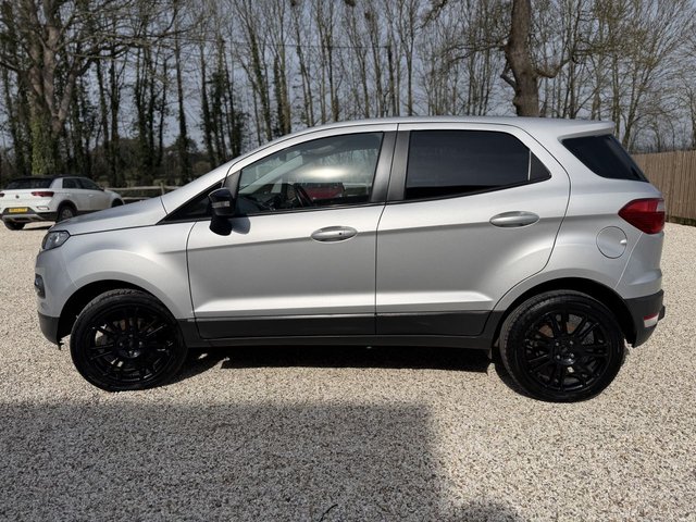 2017 FORD ECOSPORT - Photo 9