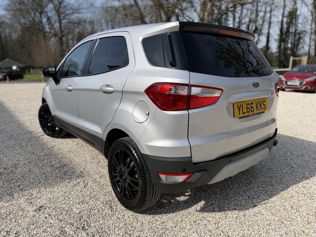 2017 FORD ECOSPORT - Photo 10