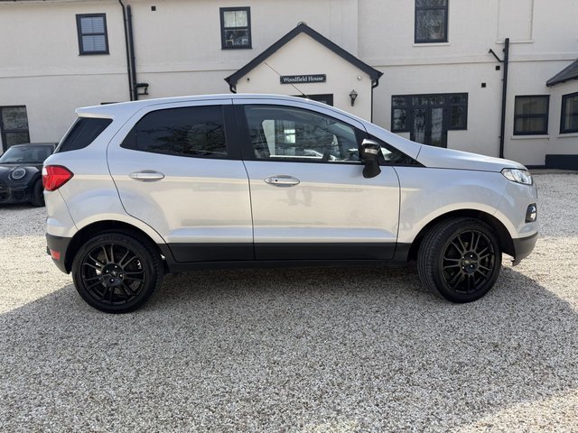 2017 FORD ECOSPORT - Photo 7