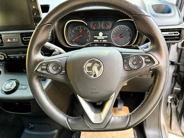 View our VAUXHALL COMBO LIFE