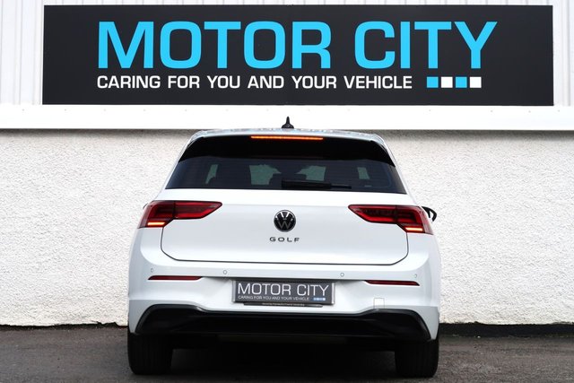 2022 VOLKSWAGEN GOLF 1.5 TSI Life Hatchback 5dr Petrol Manual Euro 6 (s/s) (150 ps) - Photo 9