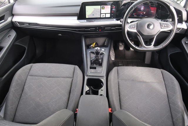 2022 VOLKSWAGEN GOLF 1.5 TSI Life Hatchback 5dr Petrol Manual Euro 6 (s/s) (150 ps) - Photo 2