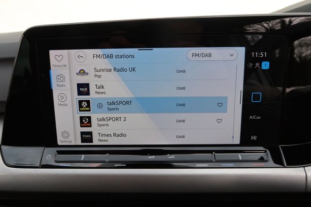 2022 VOLKSWAGEN GOLF 1.5 TSI Life Hatchback 5dr Petrol Manual Euro 6 (s/s) (150 ps) - Photo 10