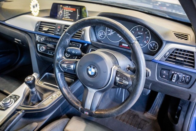 2015 BMW 3 Series 2L M Sport 4dr - Photo 2