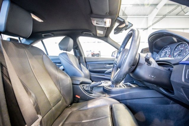 2015 BMW 3 Series 2L M Sport 4dr - Photo 3