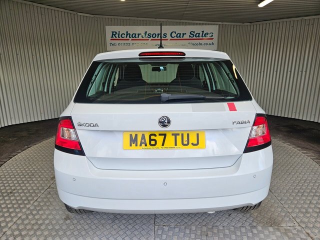 2017 SKODA FABIA - Photo 4