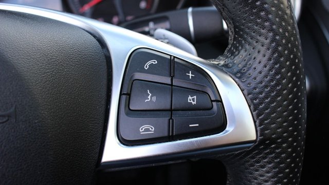 2017 MERCEDES-BENZ C-CLASS (2017) - Photo 11