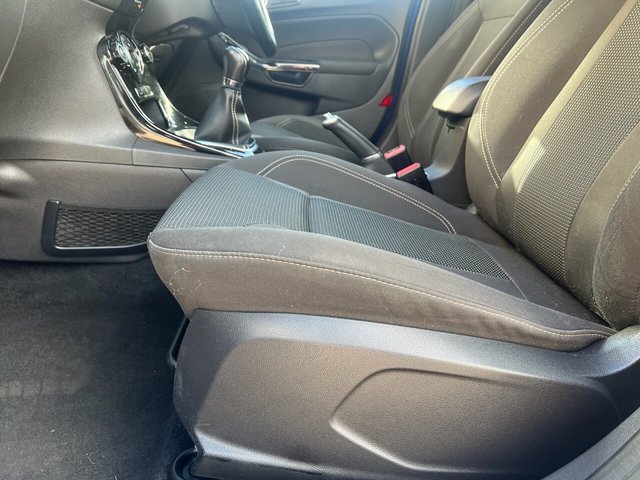 2015 FORD FIESTA 2015 1.0T EcoBoost Titanium Hatchback 5dr Petrol Manual Euro 6 (s/s) (125 ps) - Photo 8