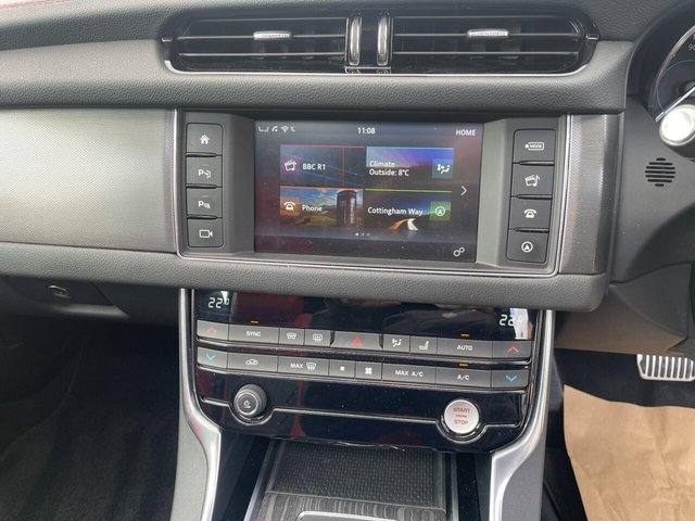 2016 JAGUAR XF - Photo 12