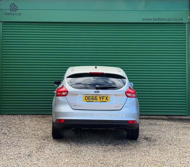 2017 FORD FOCUS 1.0T EcoBoost Zetec Hatchback 5dr Petrol Manual Euro 6 (s/s) (100 ps) - Photo 7