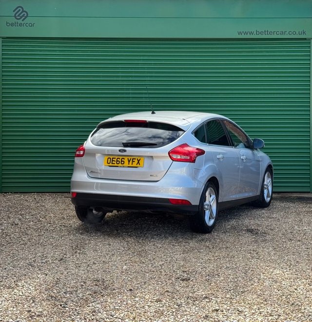 2017 FORD FOCUS 1.0T EcoBoost Zetec Hatchback 5dr Petrol Manual Euro 6 (s/s) (100 ps) - Photo 8