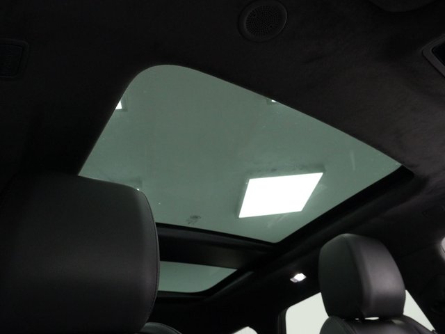 View our LAND ROVER RANGE ROVER EVOQUE