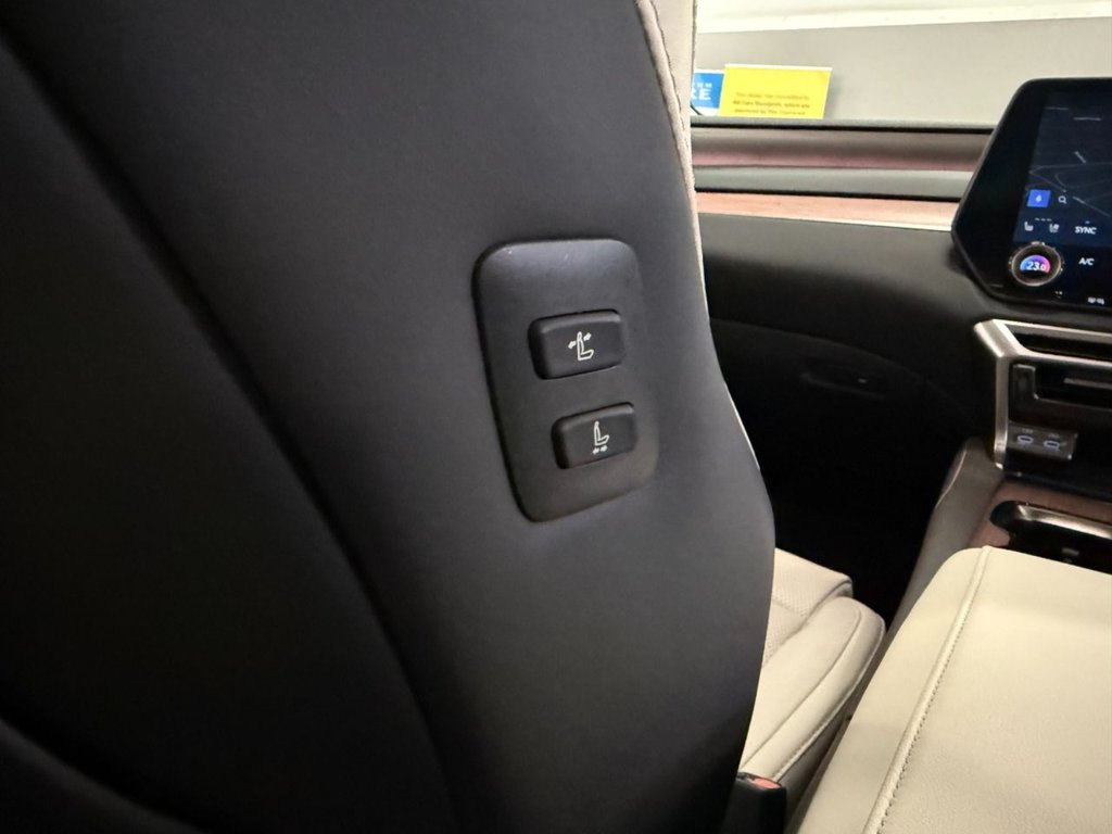 USED 2023 73 LEXUS RX 2.5 450h+ 18.1kWh Takumi SUV 5dr Petrol Plug-in Hybrid E-CVT 4WD Euro 6 (s/s) (308 ps) 