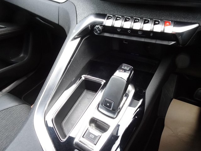 2020 PEUGEOT 5008 1.5 BlueHDi GT Line EAT Euro 6 (s/s) 5dr - Photo 9