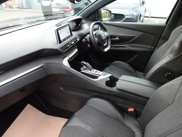 2020 PEUGEOT 5008 1.5 BlueHDi GT Line EAT Euro 6 (s/s) 5dr - Photo 2