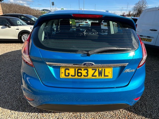 2014 Ford Fiesta 1.3L Zetec 3dr - Photo 5