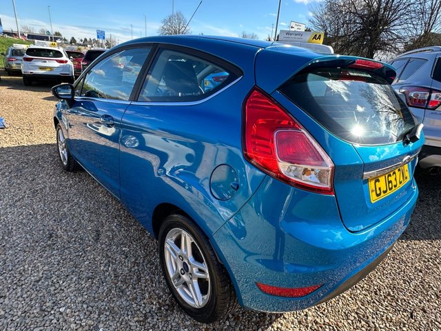 2014 Ford Fiesta 1.3L Zetec 3dr - Photo 8