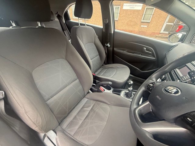 2015 Kia Rio 1.3L 1 Air 5dr - Photo 4