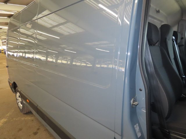 2022 NISSAN INTERSTAR - Photo 10