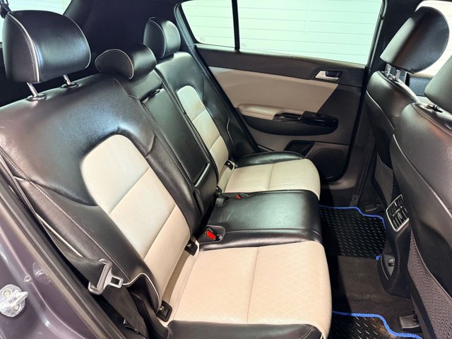 2017 KIA SPORTAGE 1.6 T-GDi GT-Line SUV 5dr Petrol Manual AWD Euro 6 (174 bhp) - Photo 11