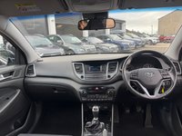 USED 2017 17 HYUNDAI TUCSON 1.6 GDi Blue Drive SE SUV 5dr Petrol Manual Euro 6 (s/s) (132 ps) DAYTIME RUNNING LIGHTS+ REAR SENSORS+ START/STOP+ HILL DESCENT CONTROL+ AUTO HOLD+ HEATED FRONT SEATS+ DUAL CLIMATE CONTROL+ FOLDING MIRRORS+ CRUISE CONTROL+ AUTO HEADLIGHTS+ LINE KEEPING ASSIST+ TRACTION CONTROL+ USB+ AUX+ DAB+ BLUETOOTH+ 17 INCH ALLOY WHEELS+ SERVICE HISTORY+