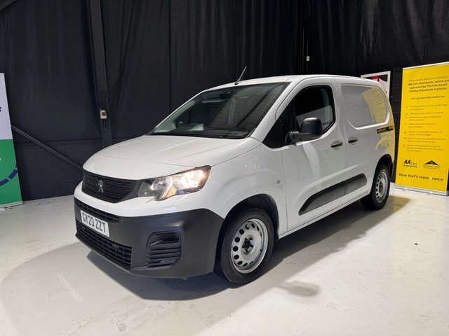 View our PEUGEOT PARTNER