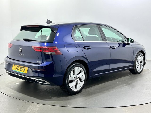 2021 Volkswagen Golf - Photo 8