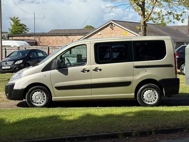 View our PEUGEOT Independence