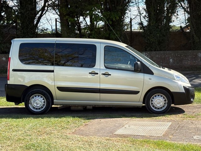 View our PEUGEOT Independence