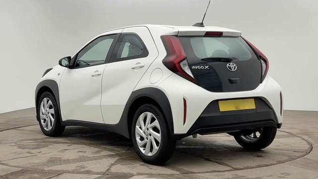 2024 TOYOTA AYGO X - Photo 3