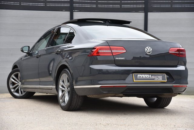 2019 VOLKSWAGEN PASSAT - Photo 3
