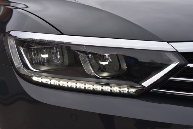 2019 VOLKSWAGEN PASSAT - Photo 12