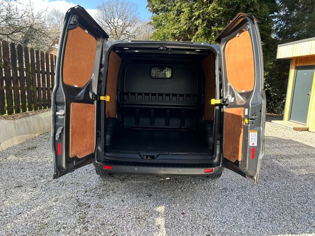 2021 Ford Transit Custom 2L Limited 5dr - Photo 10