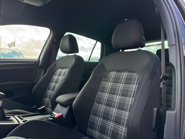 2017 VOLKSWAGEN GOLF 2017 2.0 TDI BlueMotion Tech GTD Hatchback 5dr Diesel Manual Euro 6 (s/s) (184 ps) * HUGE SPEC LIST * REAR VIEW CAMERA * 19" BRESCIA ALLOYS * HEATED JACARA CLOTH * VOICE ACTIVATION * KEYLESS ENTRY * DISCOVER NAV PRO * AMBIENT LIGHTING * ADAPTIVE CRUISE CONTROL * LED LIGHTS * REAR TINTED GLASS * CAR-NET APP CONNECT * DEEP BLACK * LED LIGHTS * MULTI-FUNCTIONAL STEERING WHEEL * FRONT + REAR PARKING SENSORS * POWER FOLDING MIRRORS * GTD STYLING * STUNNING THROUGHOUT * - Photo 3