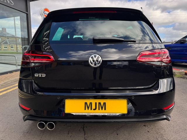 2017 VOLKSWAGEN GOLF 2017 2.0 TDI BlueMotion Tech GTD Hatchback 5dr Diesel Manual Euro 6 (s/s) (184 ps) * HUGE SPEC LIST * REAR VIEW CAMERA * 19" BRESCIA ALLOYS * HEATED JACARA CLOTH * VOICE ACTIVATION * KEYLESS ENTRY * DISCOVER NAV PRO * AMBIENT LIGHTING * ADAPTIVE CRUISE CONTROL * LED LIGHTS * REAR TINTED GLASS * CAR-NET APP CONNECT * DEEP BLACK * LED LIGHTS * MULTI-FUNCTIONAL STEERING WHEEL * FRONT + REAR PARKING SENSORS * POWER FOLDING MIRRORS * GTD STYLING * STUNNING THROUGHOUT * - Photo 8