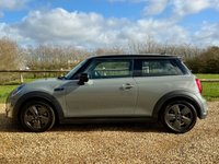 USED 2022 22 MINI HATCH 2.0 Cooper S Classic Hatchback 3dr Petrol Steptronic Euro 6 (s/s) (178 ps) 